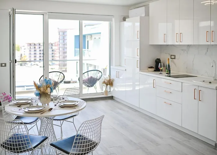 Summer House Nord10 Pool&playground * Mamaia